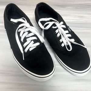 Vans Women’s size 9 black with white laces Great condition-Only worn a few times